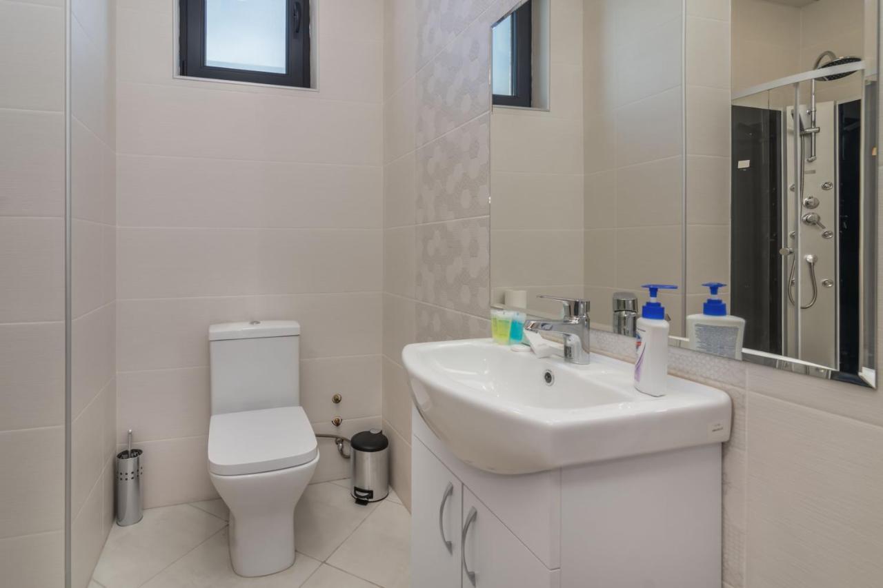 Saguramo Hotel Alexandria מראה חיצוני תמונה