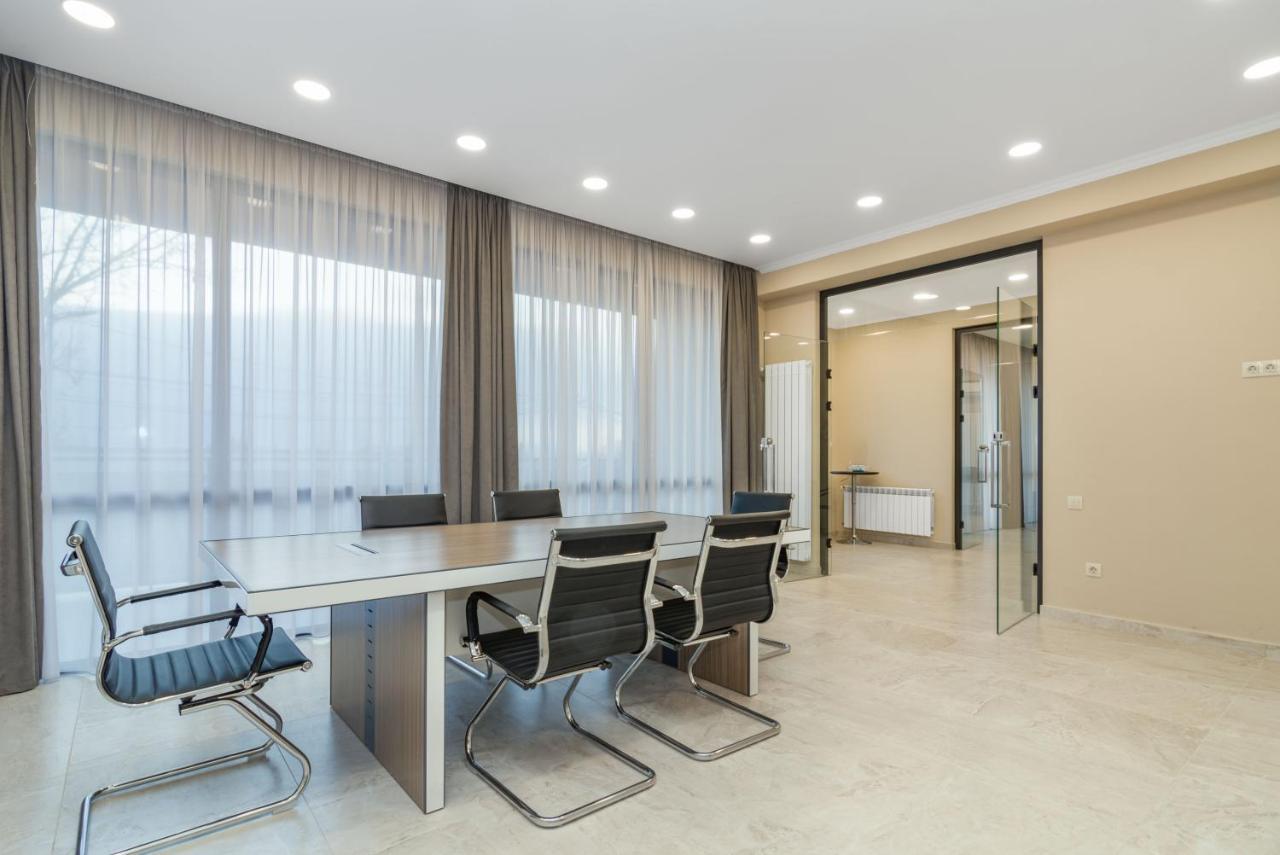 Saguramo Hotel Alexandria מראה חיצוני תמונה